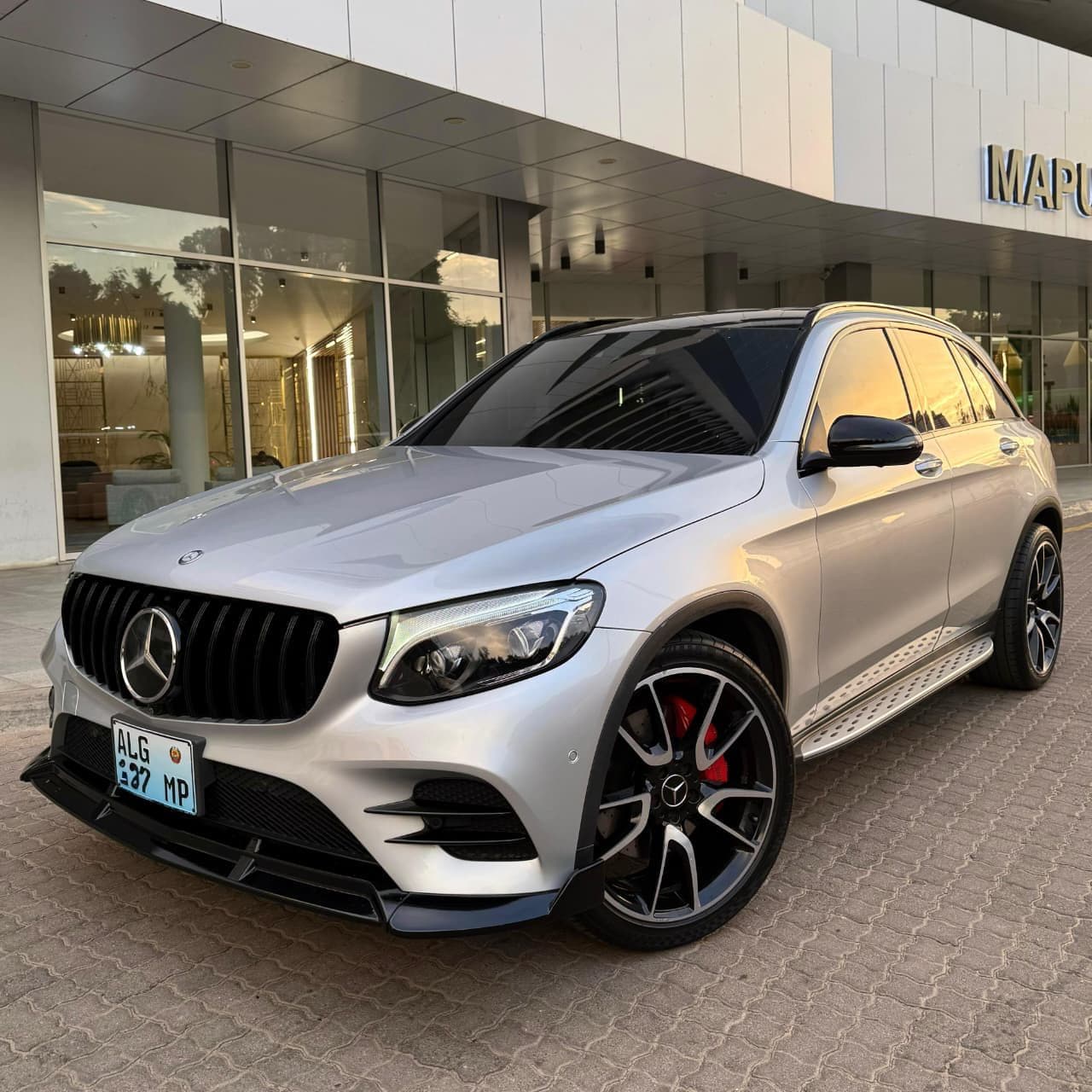 Mercedes-Benz GLC250 AMG Line 2016